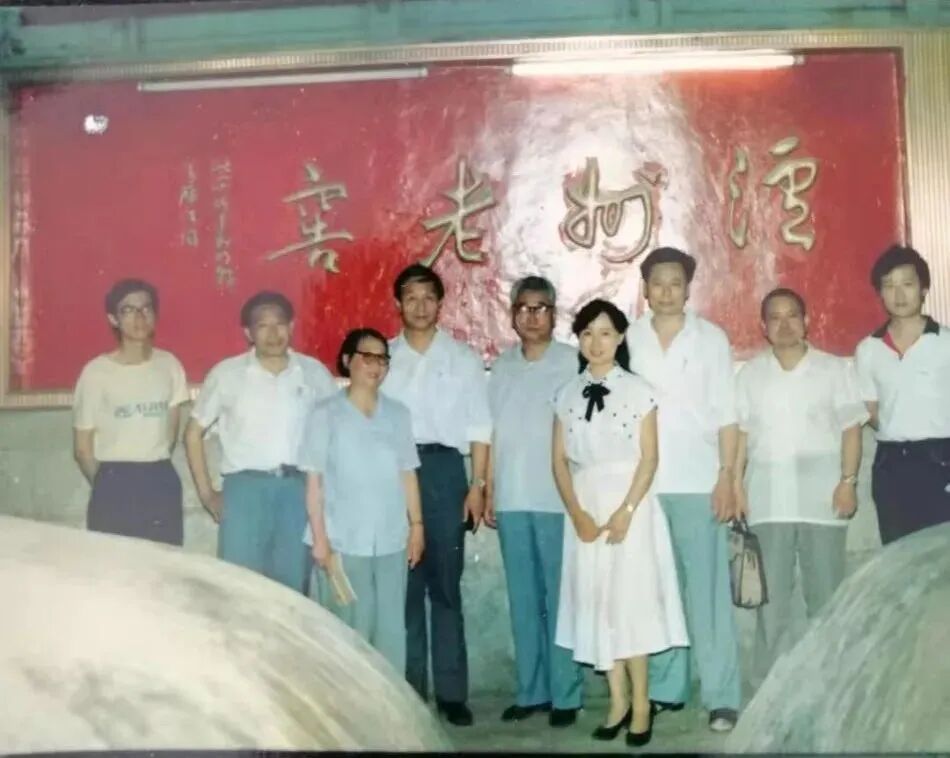 9349229debd54f75bc389dd94502b85d.jpg